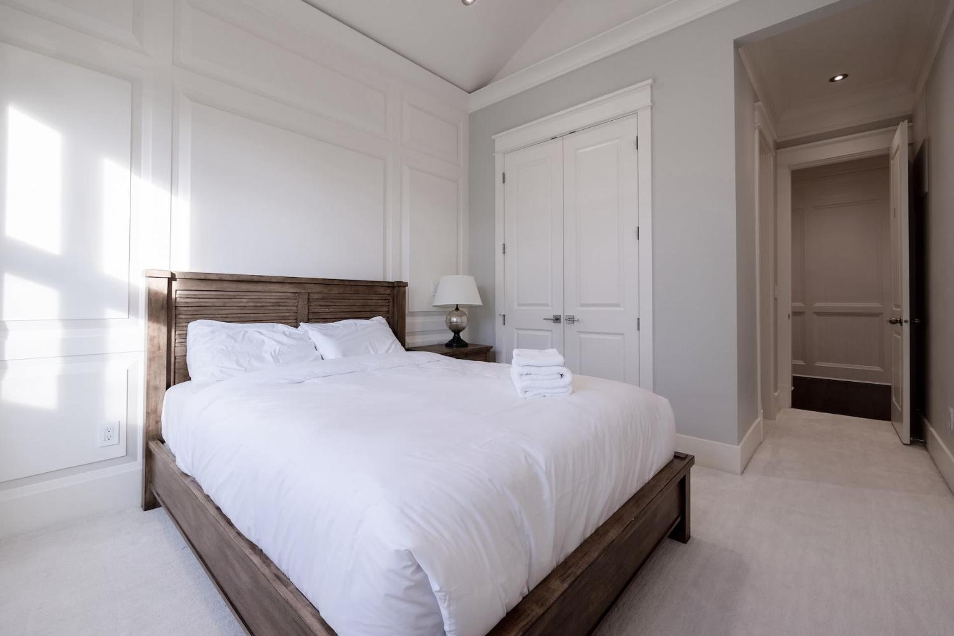 Luxurious Private Rooms In Richmond Exterior photo