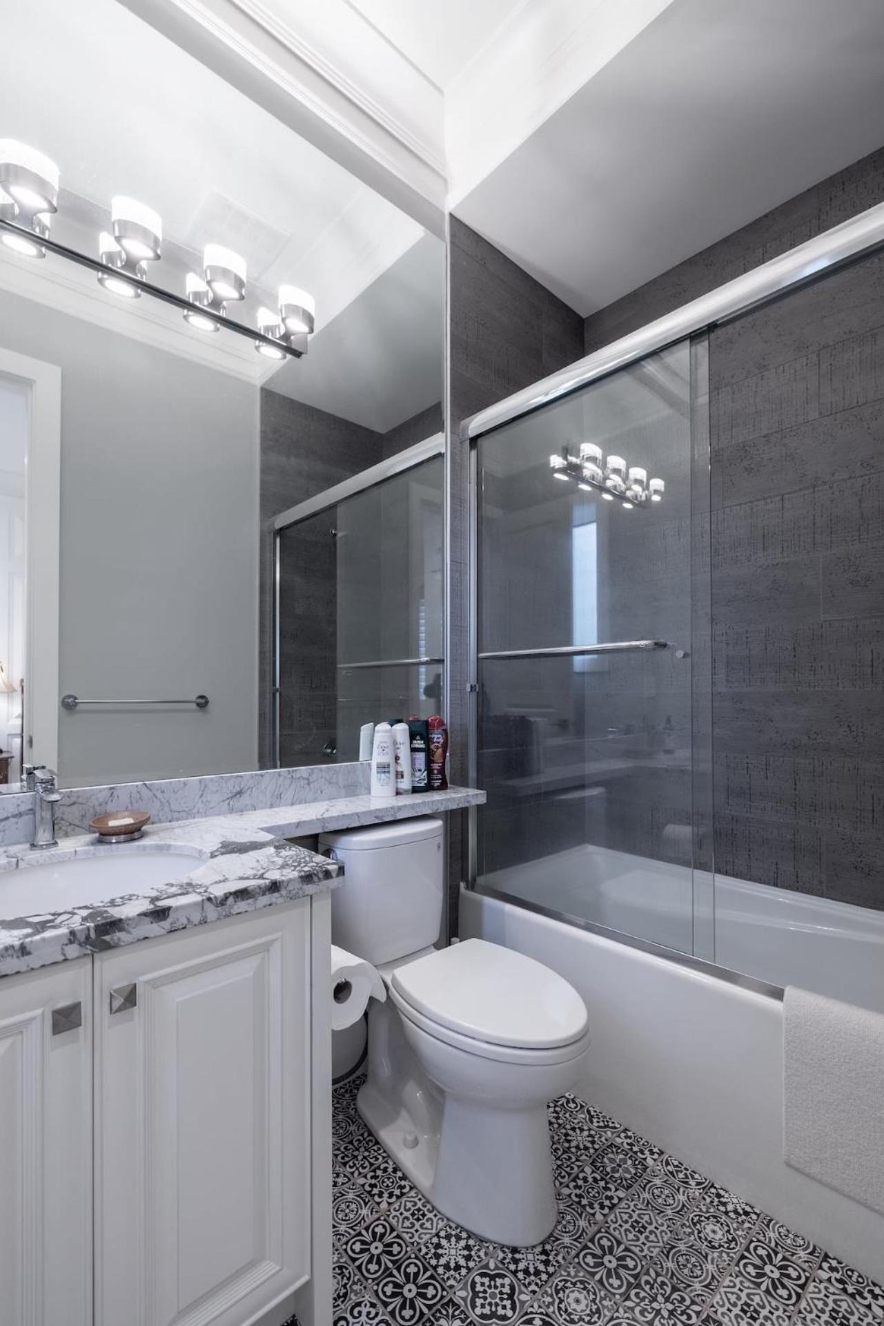 Luxurious Private Rooms In Richmond Exterior photo